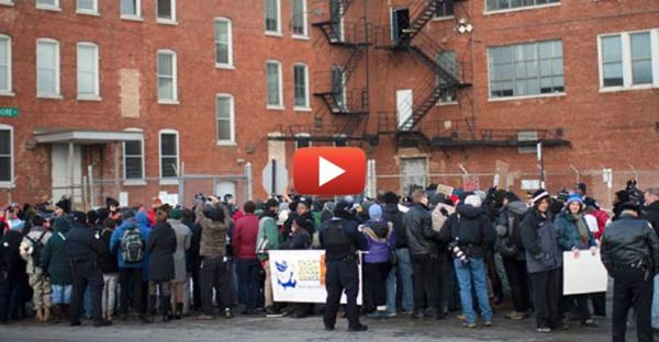 449925-thumb homan sq protest