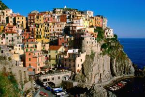 681x454 ITALIAN MOUNTAIN TOWN