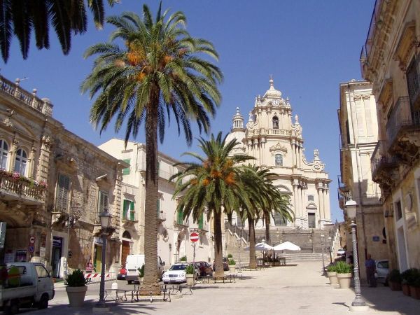 SYRACUSE/ SIRACUSA