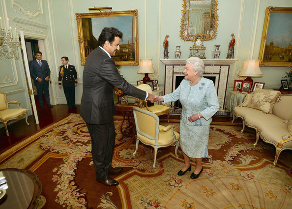 Queen Elizabeth and His Highness Sheik Tamim bin Hamad bin Khalifa al-Thani