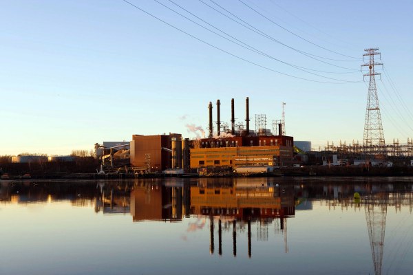 DISNEY Eversource-Schiller