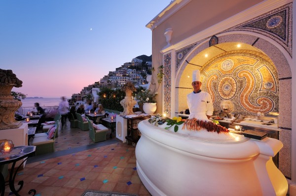 This is the premier but expensice place for dinner-LeSirenuse. Positano