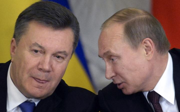 Ukraine President Viktor Yanukovych with Russian President Putin