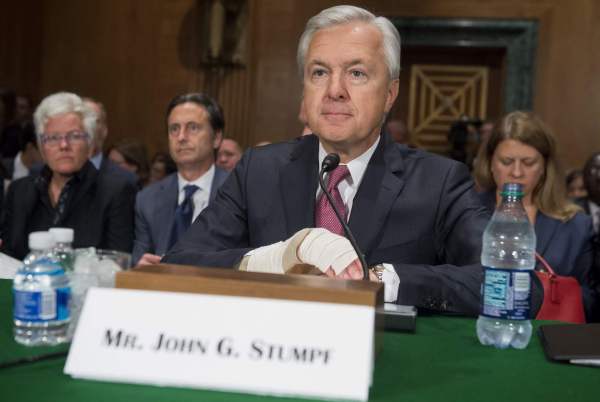 bank-good-photo-john-stumpfla-wells-fargo-ceo-john-stumpf-wre0041653143-20160920