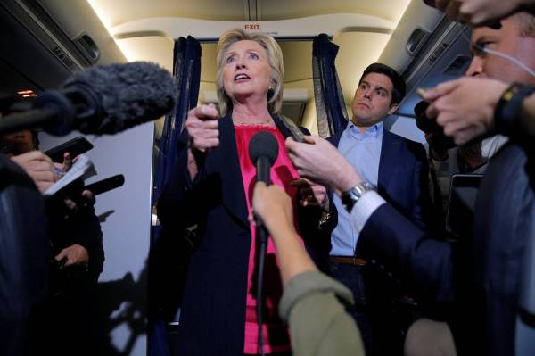 clinton-hrc-photo-bn-ps160_clinto_j_20160906152518