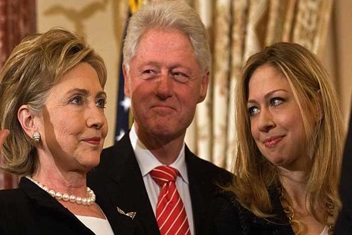 clinton-photo-of-family-1hillary