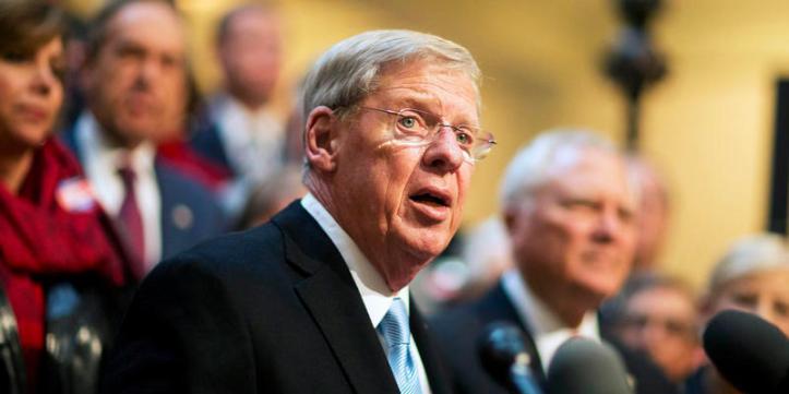 clinton-ap_809053645698johnny-isakson-r-ga
