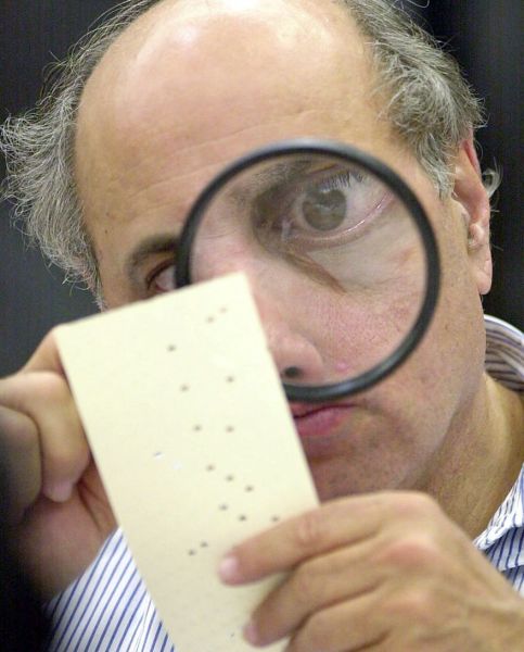 elections-chad-pix-20120923-171949-pic-224799225_s878x1092