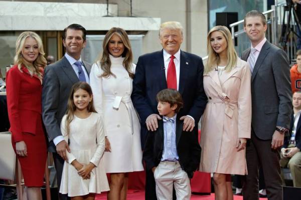elections-dt-family-great-pix-bn-oo828_trumpk_p_20160621142653