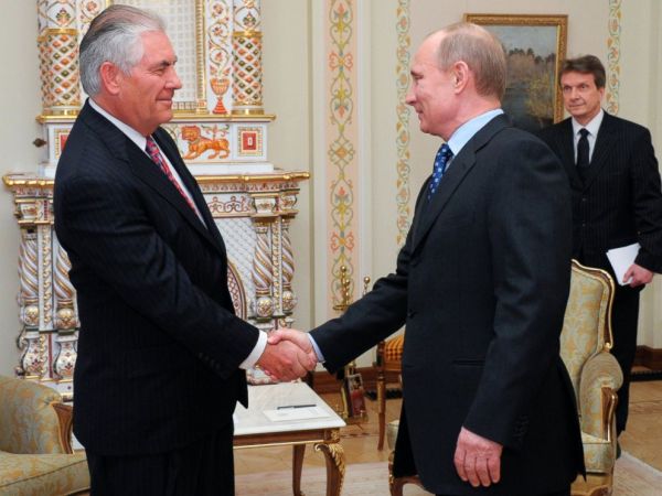 REX TILLERSON (L)